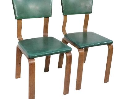 Mid 20th Century Pair of Bentwood Thonet Mid Century Side Desk Dining Chairs