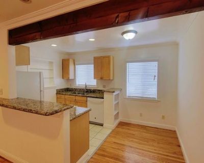 1 Bedroom 1BA 535 ft Apartment For Rent in Venice, CA