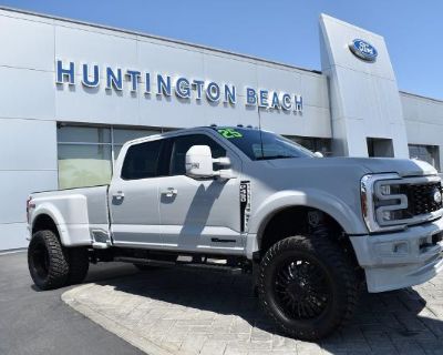 2025 Ford F-450 Super Duty 4X4 Lariat 4DR Crew Cab 8 FT. LB DRW Pickup