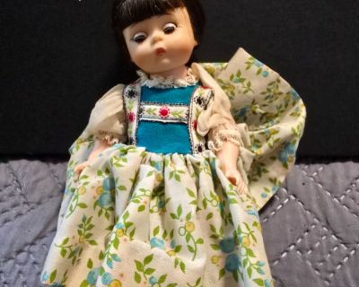 Please see pictures for item and condition. Please reachout to schedule a time and date for pickup, please give 2 day notice as items are located in multiple locations