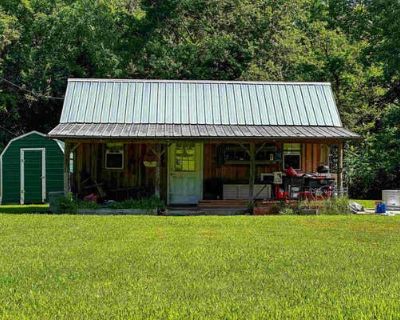 1 Bedroom 1BA 600 ft Single Family Home For Sale in MOUNTAIN VIEW, AR