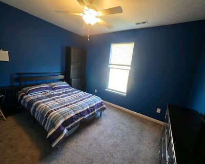 Furnished Room for Rent - Private furnished room available in Brownsburg