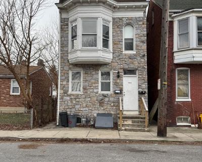 3 Bedroom 2BA 900 ft Apartment For Rent in York, PA
