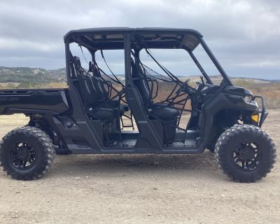 2025 Can-Am Defender MAX Lone Star HD10