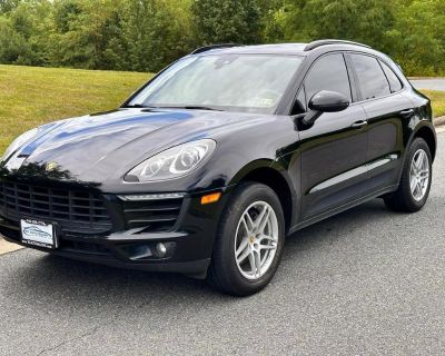 2017 Porsche Macan Sport Utility 4D