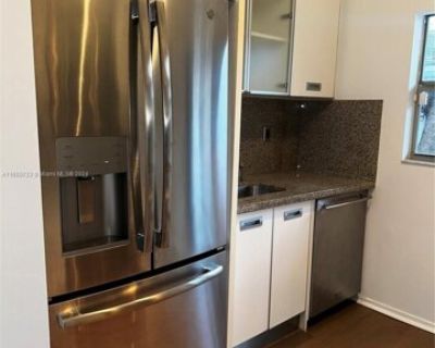 Michigan Ave Apt,miami Beach, Condo For Rent