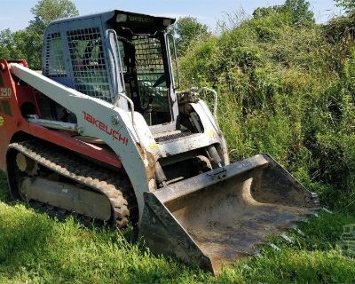 2012 Takeuchi TL250 Tracked Skid Steer For Sale In Lancaster, New York 14086