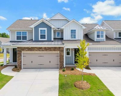 3 Bedroom 2.5BA 2250 ft Apartment For Rent in Greenville, SC