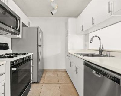 2 Bedroom 2BA 810 ft Apartment For Rent in Ewa Gentry, HI