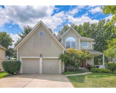 4 Bedroom 3BA 2538 ft² Residential For Sale in Overland Park, KS