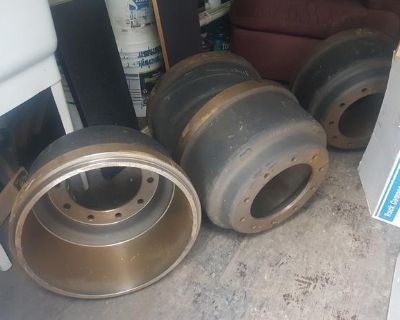 TRACTOR TRUCK BRAKE DRUMS - 4