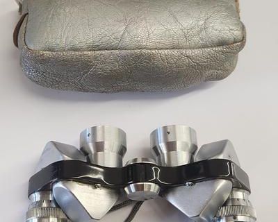 Estate Jewelry CoinsVintagevHandbags Trinkets & Treasures Online Auction