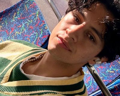 Daniel - Needs an Apartment on iROOMit or a Room