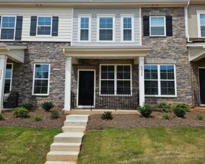 3 Bedroom 2.5BA 1762 ft Apartment For Rent in Mint Hill, NC