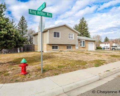3 Bedroom 2BA 1536 ft Single Family Home For Sale in CHEYENNE, WY