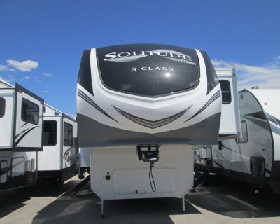 2022 Grand Design Solitude 3950bh