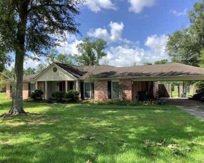 3 Bedroom 2BA 2040 ft Single Family Home For Sale in ORANGE, TX