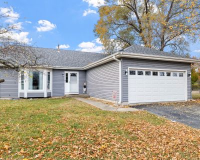 4 Bedroom 2BA 1948 ft Single Family House For Sale in Joliet, IL