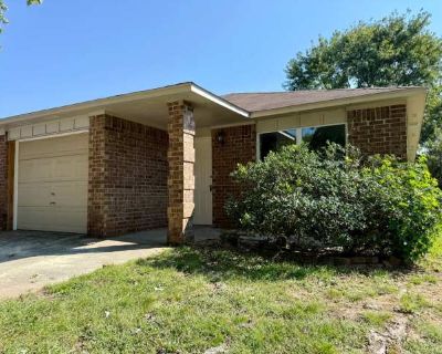 ***5905 B Sara Street***. image_url. Dishwasher Pet friendly Garage Range Refrigerator Unit Amenities dishwasher range refrigerator Property Amenities parking garage cats allowed dogs allowed. Pets allowed. 2 Bedroom. 1.5 Bathroom. 1050 ft