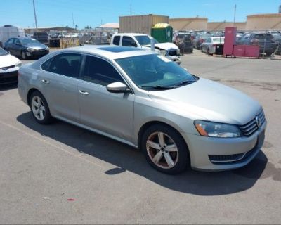 Salvage Silver 2012 Volkswagen Passat 2.5l Se