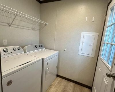 3 Bedroom 2BA 1056 ft Mobile Home For Rent in Valparaiso, IN