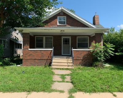 3 Bedroom 1BA 1104 ft Pet-Friendly Single-family home For Rent in Cedar Rapids, IA
