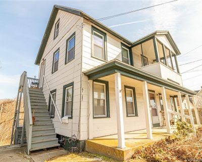 5 Bedroom 2BA 1646 ft House For Rent in Norwich, CT