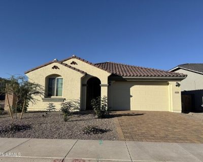 4 Bedroom 3BA 2379 ft W For Rent in Avondale, Arizona