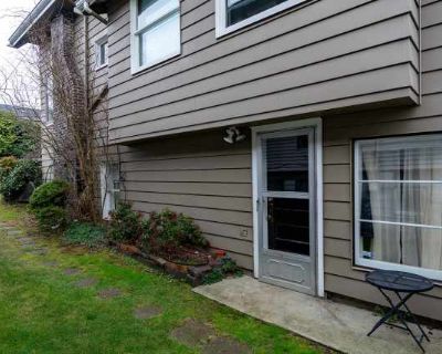 4 Bedroom 3.5BA 0 ft Pet-Friendly Apartment For Rent in Seattle, WA