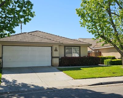 4 Bedroom 2BA 1524 ft Pet-Friendly House For Rent in Bakersfield, CA
