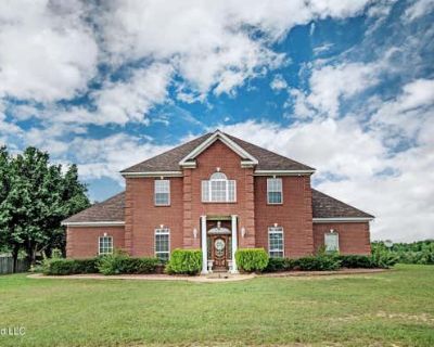 5 Bedroom 4BA 3500 ft Single Family Home For Sale in PHILADELPHIA, MS