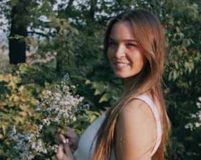 Leia LaHood, 21 years, Female. Looking in: Kansas City, Wyandotte County, KS