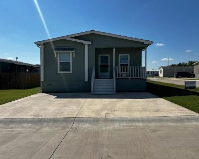 3 Bedroom 2BA 1680 ft Mobile Home For Rent in Jarrell, TX