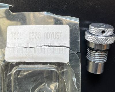 2 x Scubapro G500 2nd stages + pneumatic adjuster tool