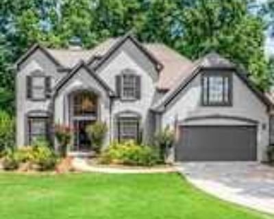 4 Bedroom 2BA 2206 ft² House For Rent in Suwanee, GA 5805 Fairway View Dr