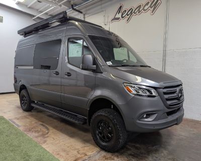 2025 Storyteller Overland Mode OG Dark