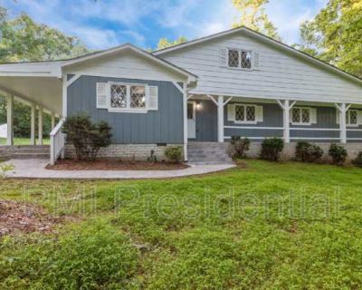 4 Bedroom 2BA 2571 ft Pet-Friendly Apartment For Rent in Henrico County, VA