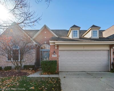 2 Bedroom 2BA 2005 ft Condo For Sale in Canton Charter Township, MI