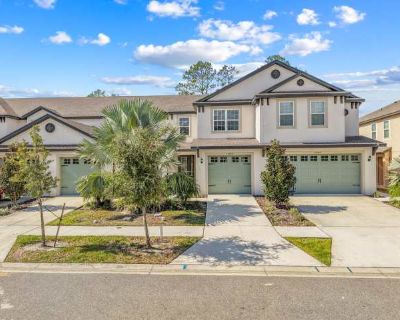 3 Bedroom 2.5BA 2263 ft Pet-Friendly Apartment For Rent in Pasco County, FL