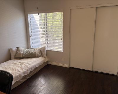Furnished Room for Rent - Room for rent in Westlake Village