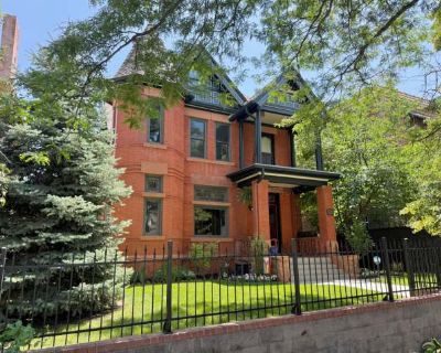 5 Bedroom 4.5BA 3357 ft Pet-Friendly Apartment For Rent in Denver, CO