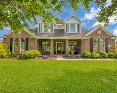 6 Bedroom 4BA 4077 ft Apartment For Rent in Beach City, TX