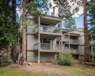 1 Bedroom 2BA Condo Vacation Rental in Nordic Retreat #222, Kings Beach, CA