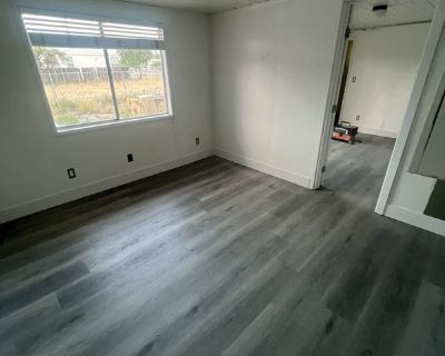Unfurnished Room for Rent - 3 BDRM. 2BTH. House W/ Huge Lot front and rear