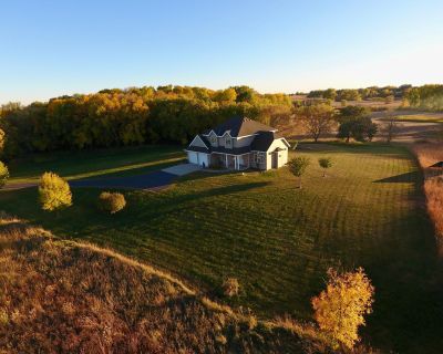 4 Bedroom 3BA 3445 ft Single Family House For Sale in Willmar, MN