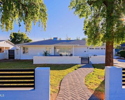 4645 E Windsor Ave. Fabulous Arcadia Crossing Seasonal Rental Home - Fully Furnished - 3 Br/3 Ba. Available November/December for $5,285/month. January to April 2026 for $8,000/month. Updated kitchen w/granite counters and SS appliances. Beautiful front patio w/fountain. Queen beds in two bedrooms - twin bed in 3rd bedroom. Large private backyard w/large covered patio, gas BBQ and grass area. B...