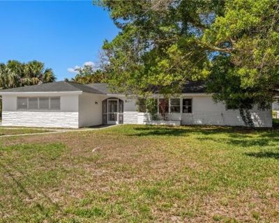 White Plains Ter, North Fort Myers, Home For Sale