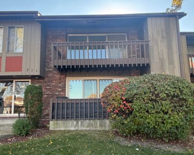 2 Bedroom 1BA 1000 ft Condo For Sale in Glenwood, IL