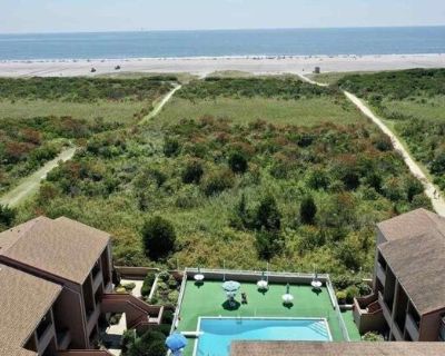 330 42nd St S Apt C37. 1Bedroom, 1.5 Bath First-floor Oceanfront condo in Cedar Sands. Unfurnished yearly rental ready for immediate occupancy. Complex has a beautiful pool and easy beach access. $1, 600/mo. plus utilities. Vacant and easy to show.. 1 Bedroom. 1.5 Bathroom