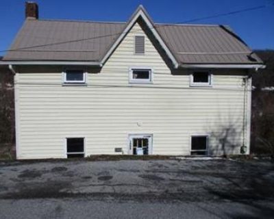 3 Bed 1.5 Bath Foreclosure Property in Northern Cambria, PA 15714 - 38th St